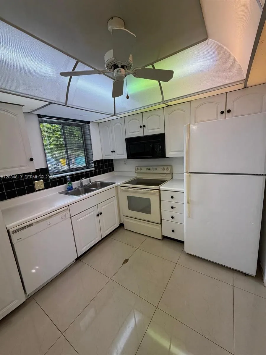 200 S Waterway Dr S #107 Lantana, FL 33462