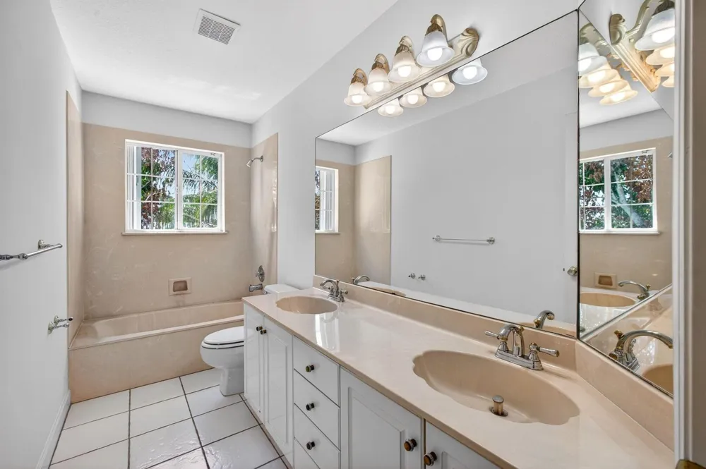 23 Sea Gull Place Vero Beach, FL 32960