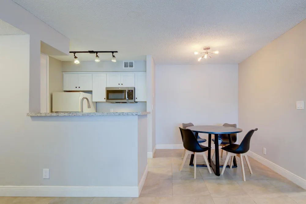 2900 S University Drive #9104 Davie, FL 33328