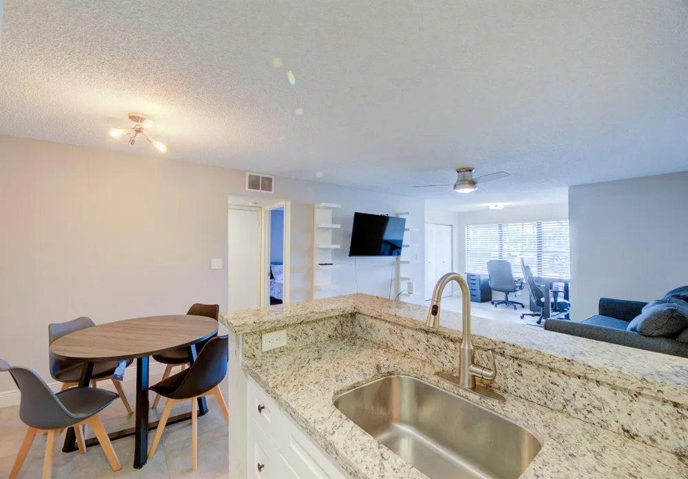 2900 S University Drive #9104 Davie, FL 33328
