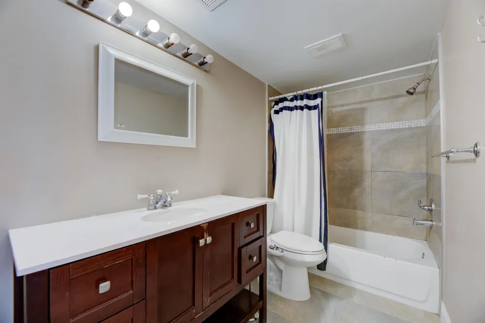 2900 S University Drive #9104 Davie, FL 33328