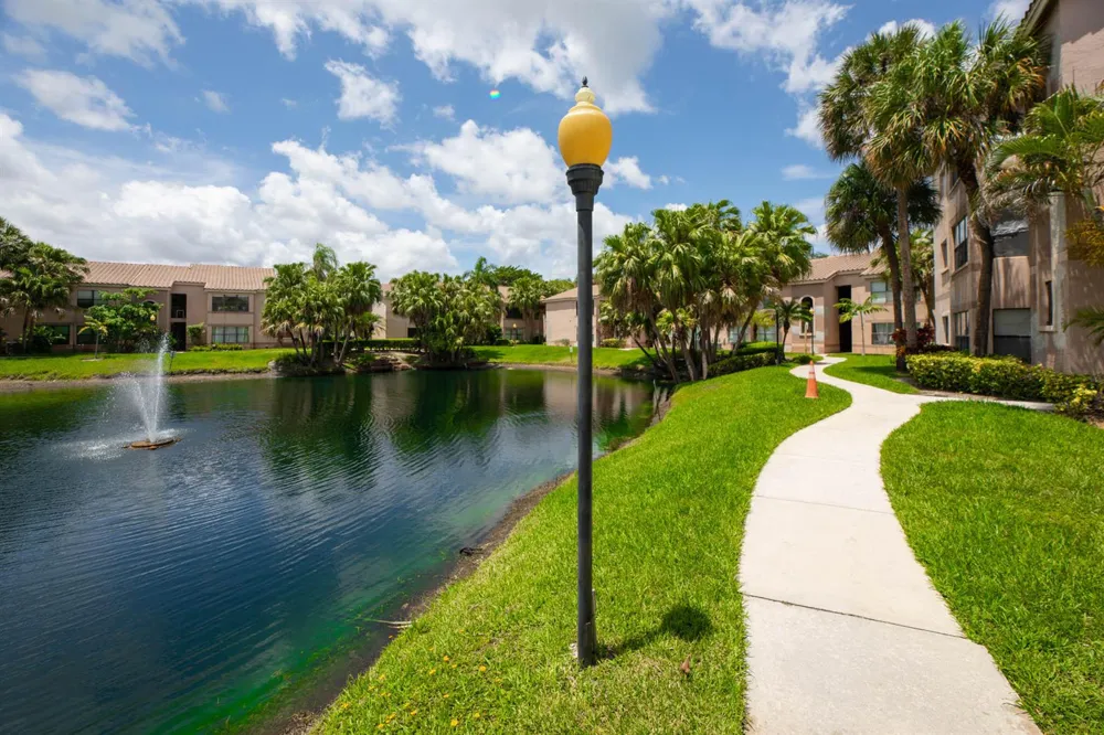 2900 S University Drive #9104 Davie, FL 33328