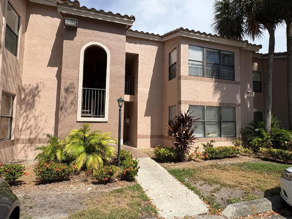 2900 S University Drive #9104 Davie, FL 33328