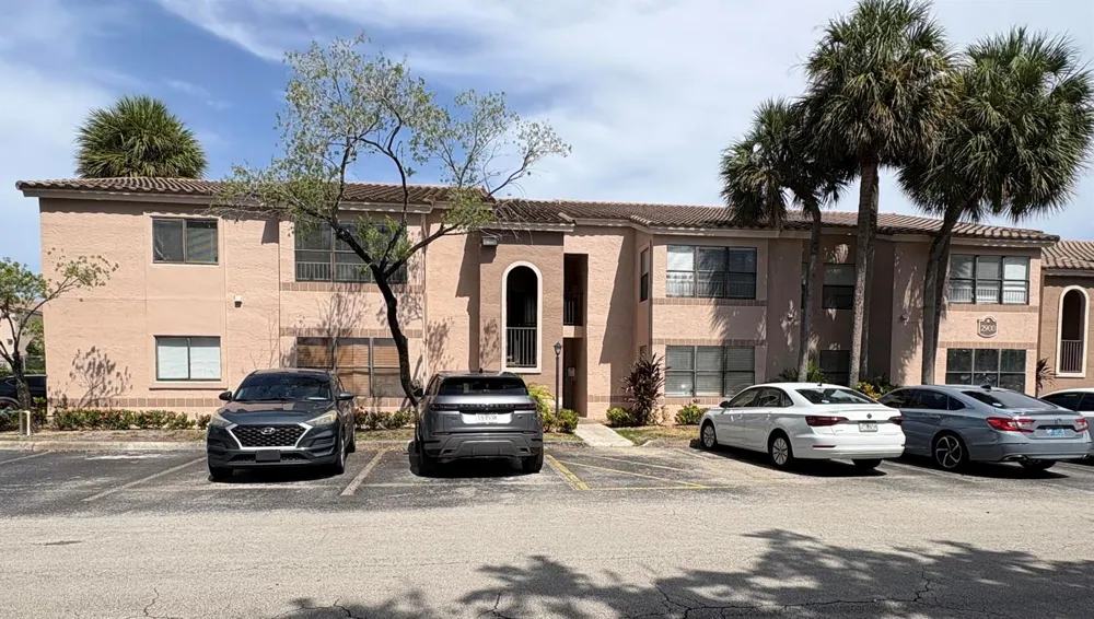 2900 S University Drive #9104 Davie, FL 33328