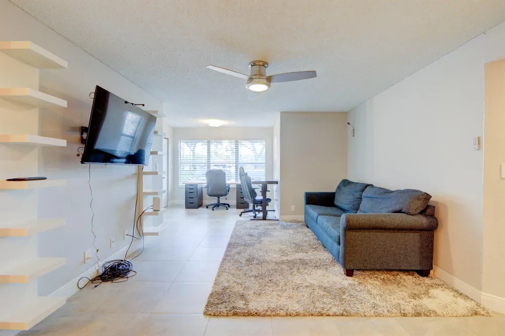 2900 S University Drive #9104 Davie, FL 33328