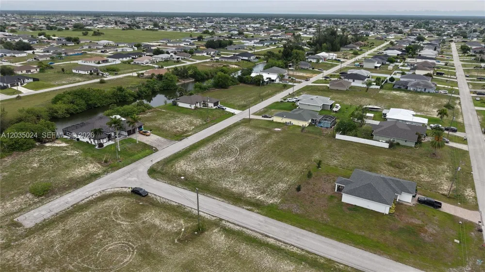 2009 NW 2ND AVE Cape Coral, FL 33993