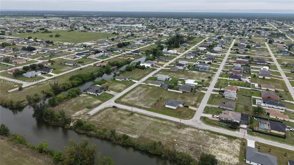 2009 NW 2ND AVE Cape Coral, FL 33993