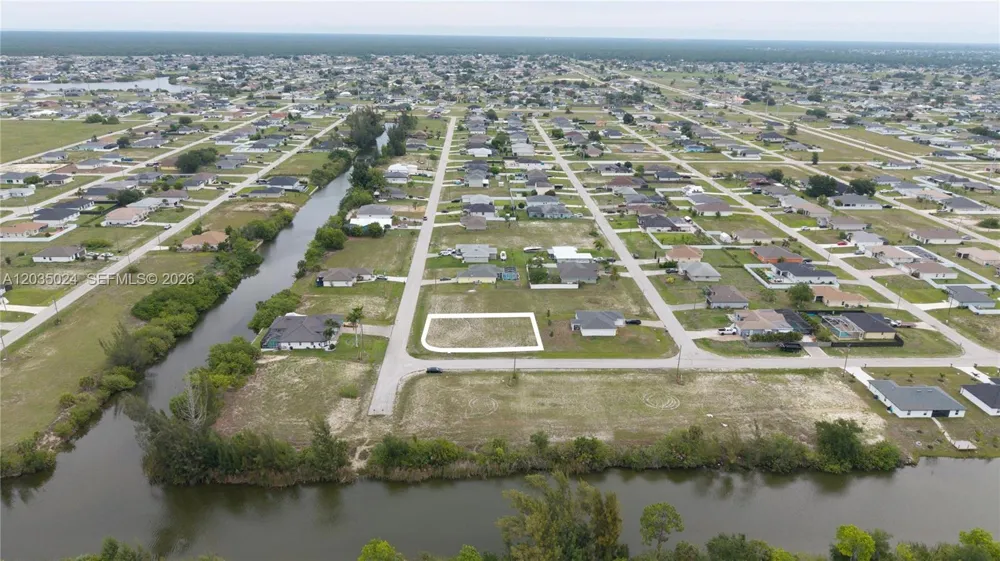 2009 NW 2ND AVE Cape Coral, FL 33993