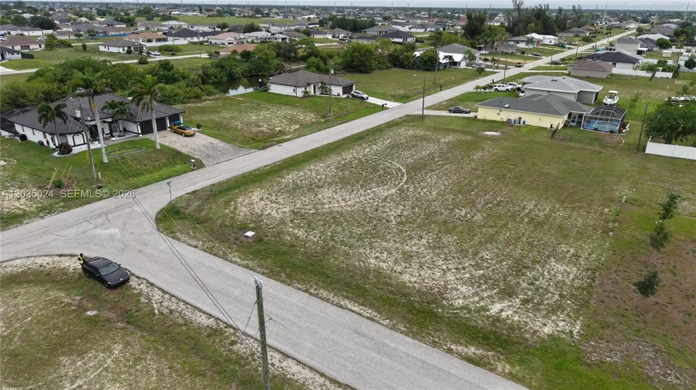 2009 NW 2ND AVE Cape Coral, FL 33993