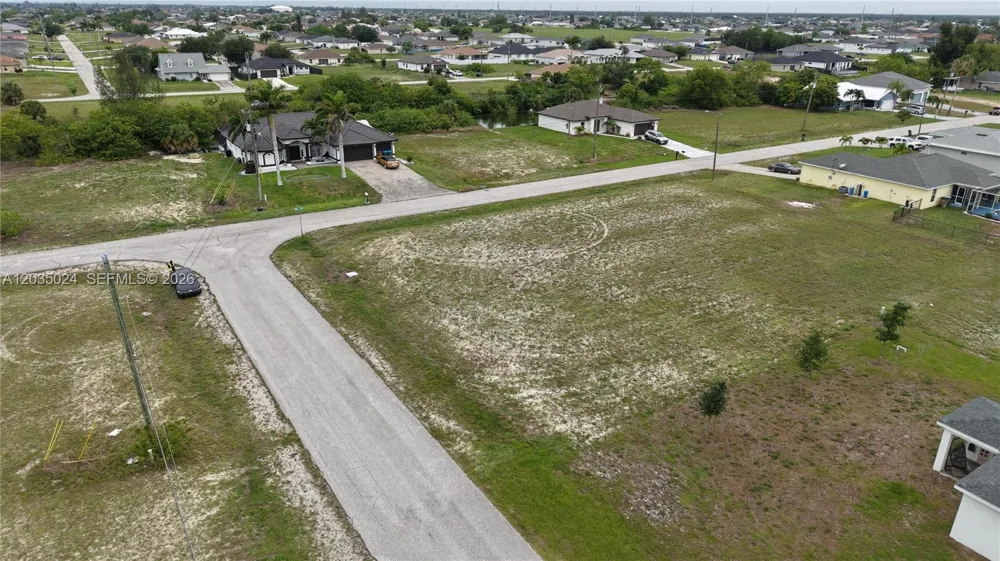 2009 NW 2ND AVE Cape Coral, FL 33993
