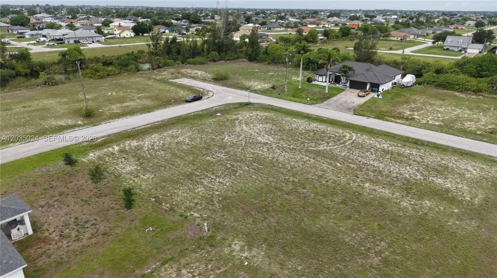 2009 NW 2ND AVE Cape Coral, FL 33993
