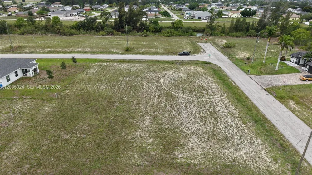2009 NW 2ND AVE Cape Coral, FL 33993