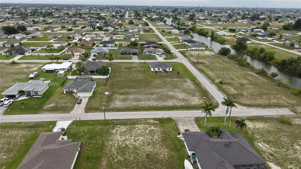2009 NW 2ND AVE Cape Coral, FL 33993