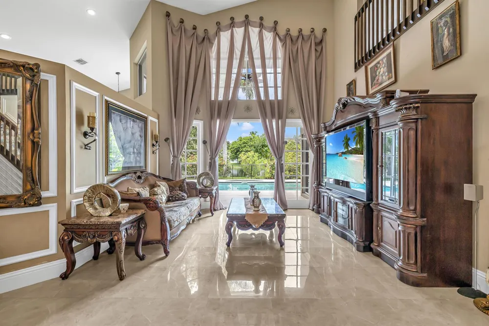 4300 NW 63rd Avenue Coral Springs, FL 33067