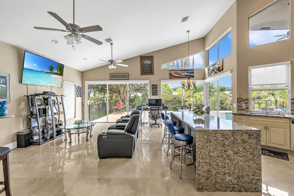 4300 NW 63rd Avenue Coral Springs, FL 33067