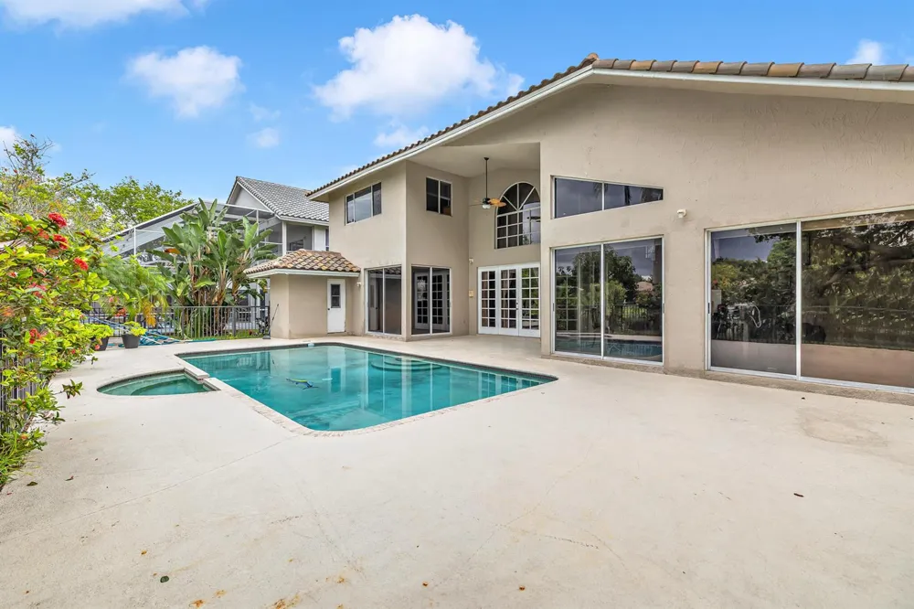 4300 NW 63rd Avenue Coral Springs, FL 33067