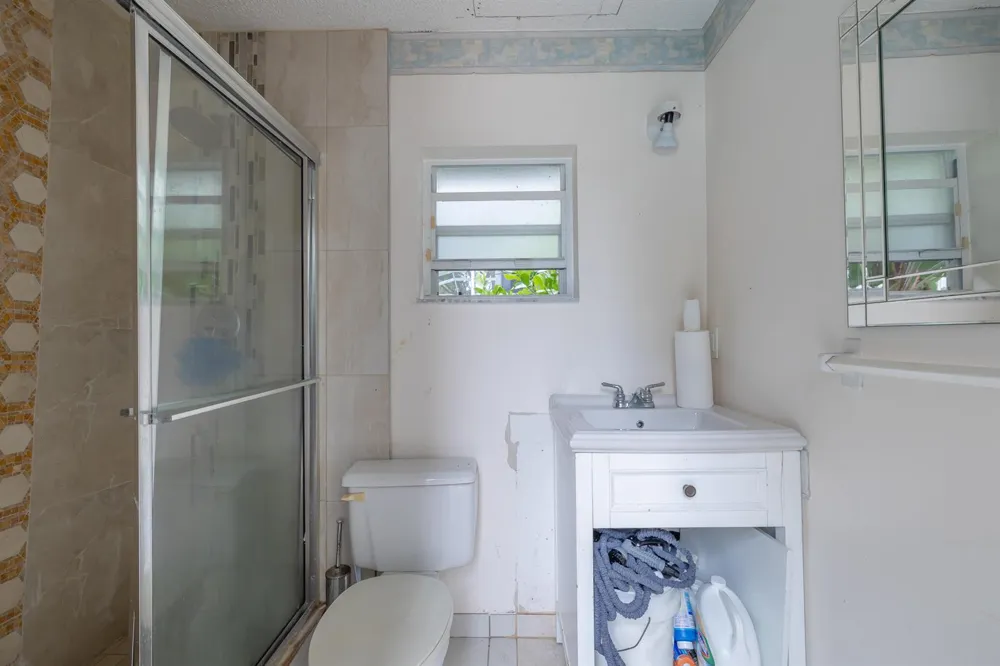 4300 NW 63rd Avenue Coral Springs, FL 33067