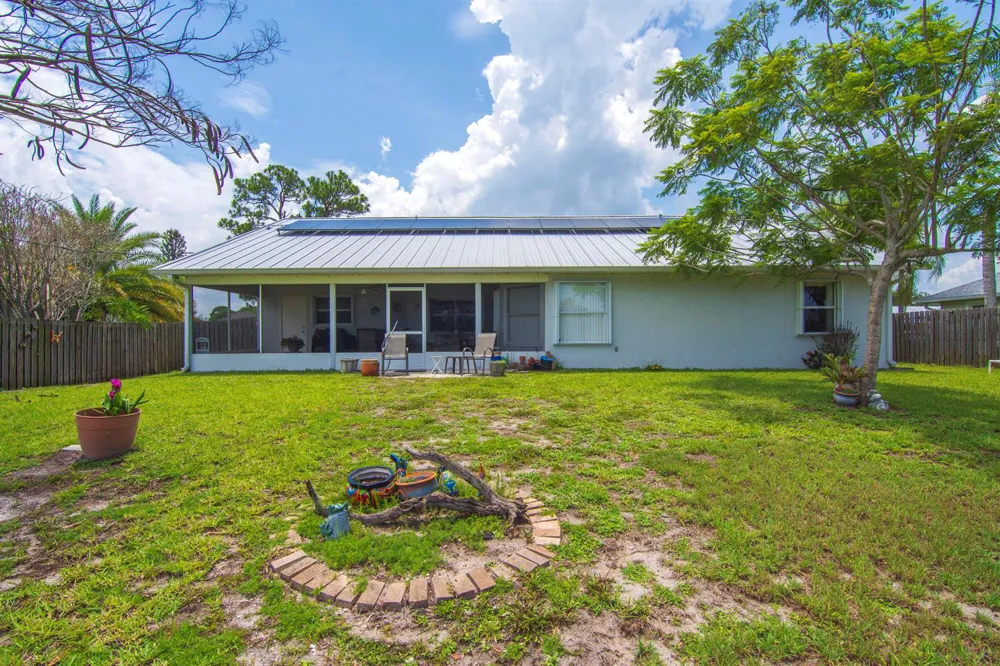 474 Arbor Street Sebastian, FL 32958