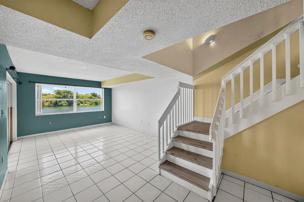 3291 NW 44th Street #2 Oakland Park, FL 33309