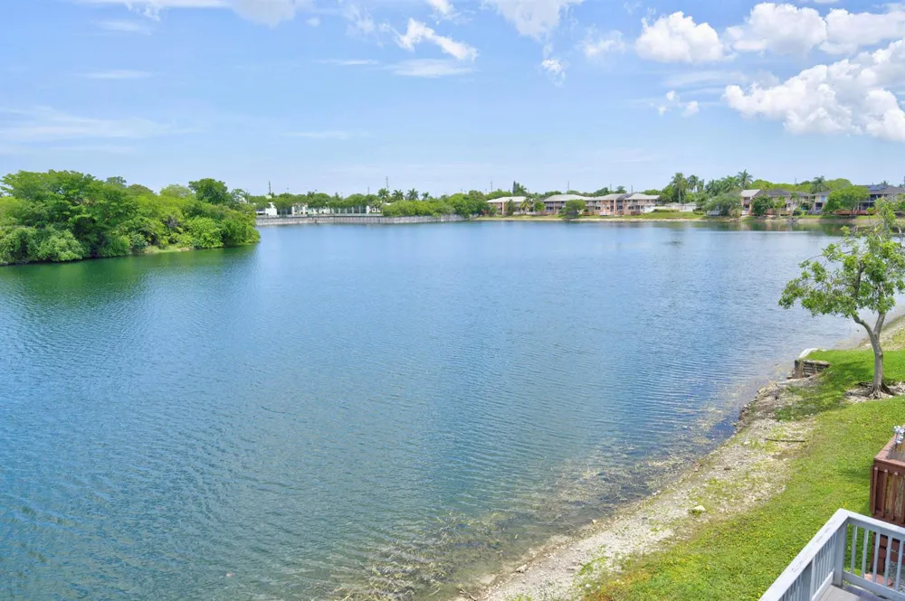3291 NW 44th Street #2 Oakland Park, FL 33309