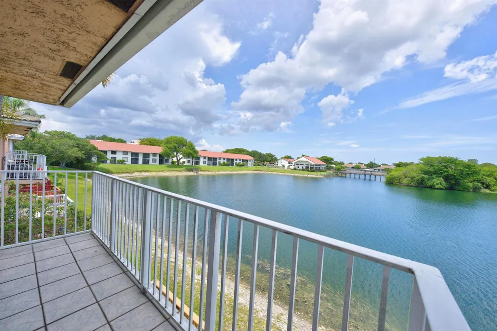 3291 NW 44th Street #2 Oakland Park, FL 33309