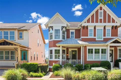 722 Waterscape Court