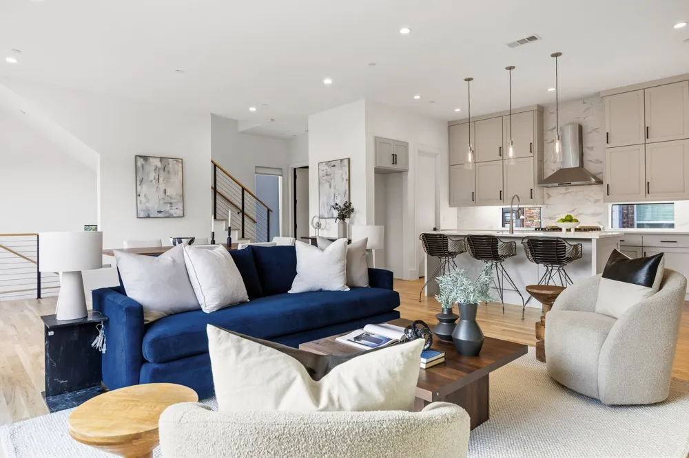 2719 Reagan Street #104 Dallas, TX 75219