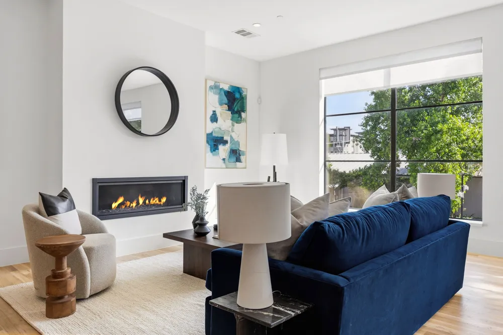 2719 Reagan Street #104 Dallas, TX 75219