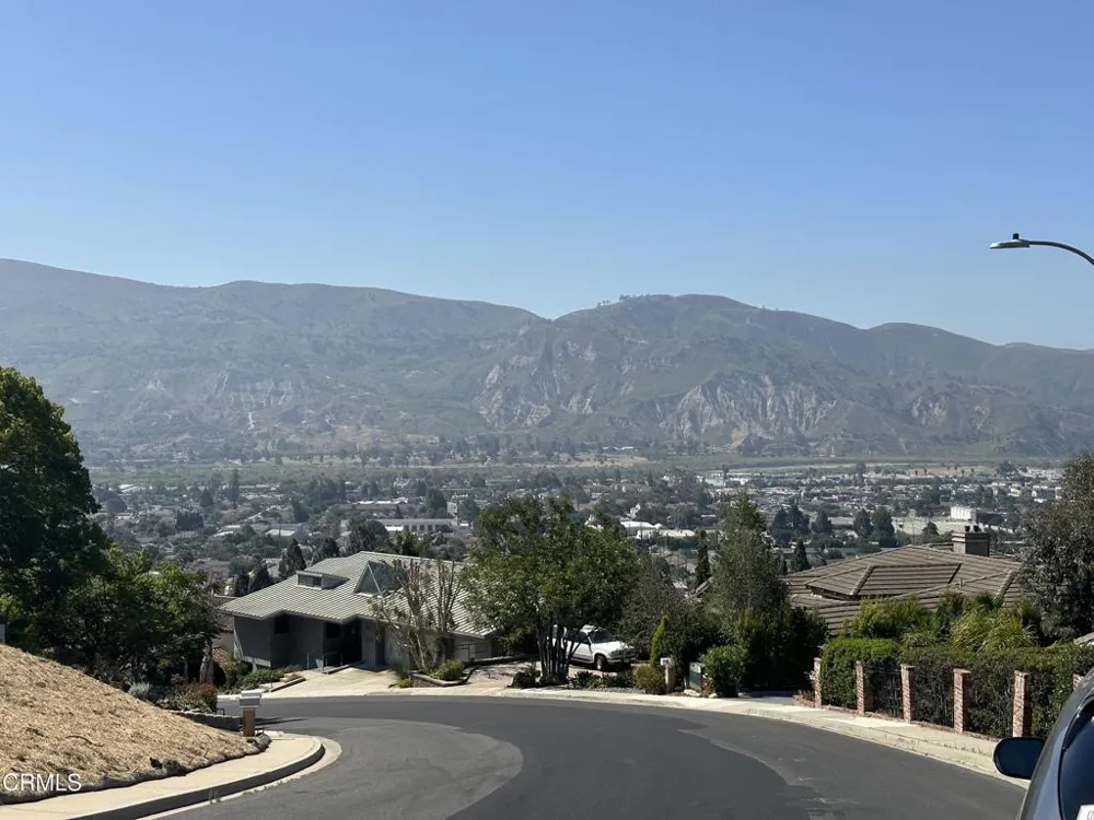 579 Glade Drive Santa Paula, CA 93060