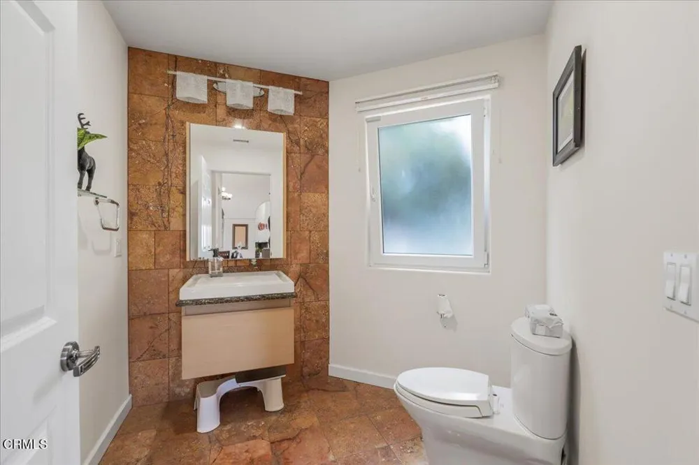 579 Glade Drive Santa Paula, CA 93060