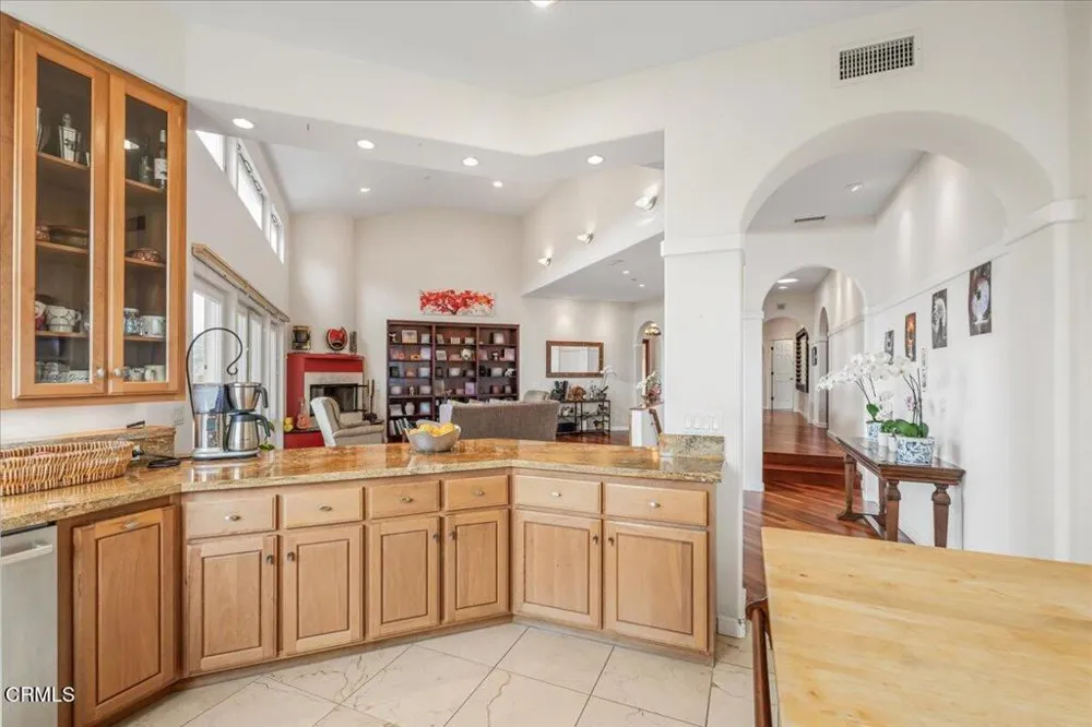 579 Glade Drive Santa Paula, CA 93060