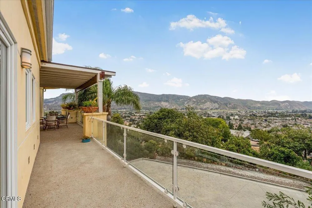 579 Glade Drive Santa Paula, CA 93060