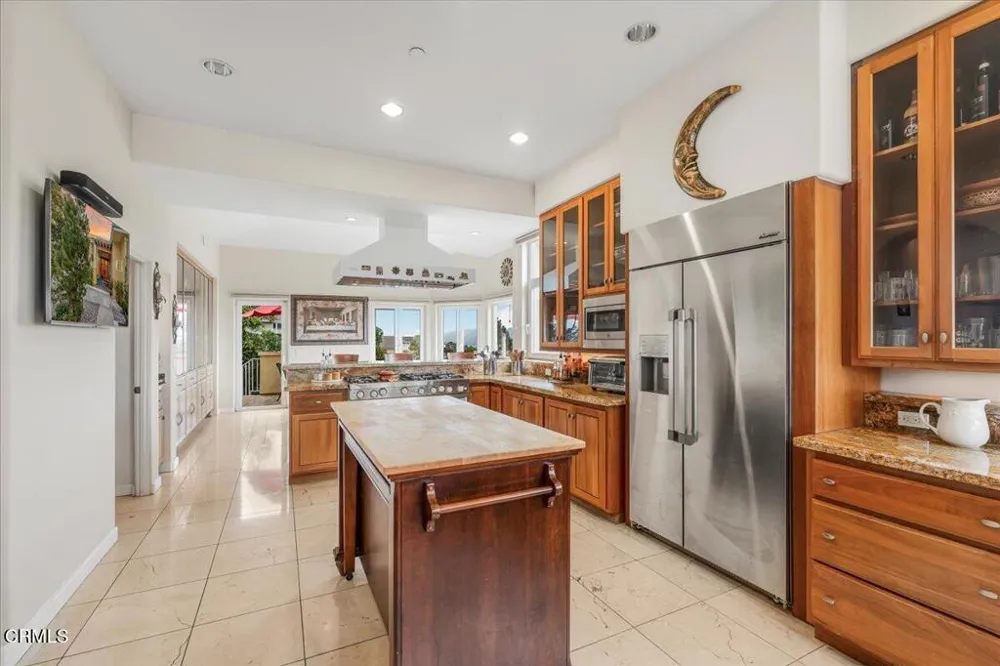 579 Glade Drive Santa Paula, CA 93060
