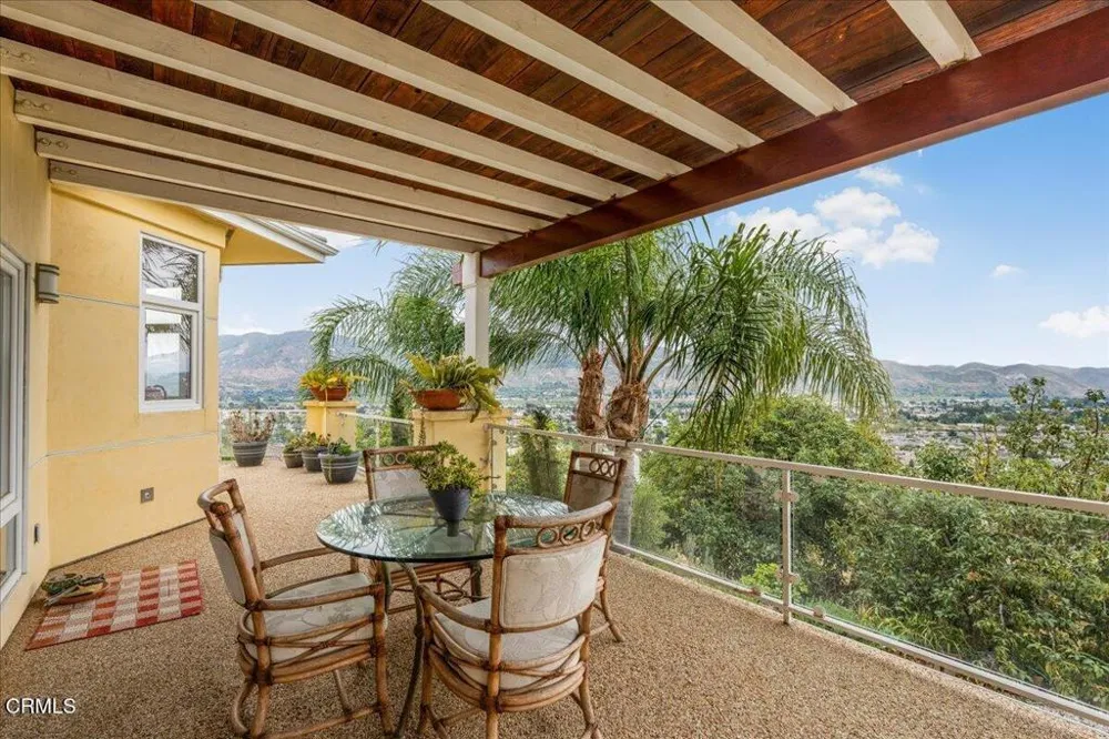 579 Glade Drive Santa Paula, CA 93060