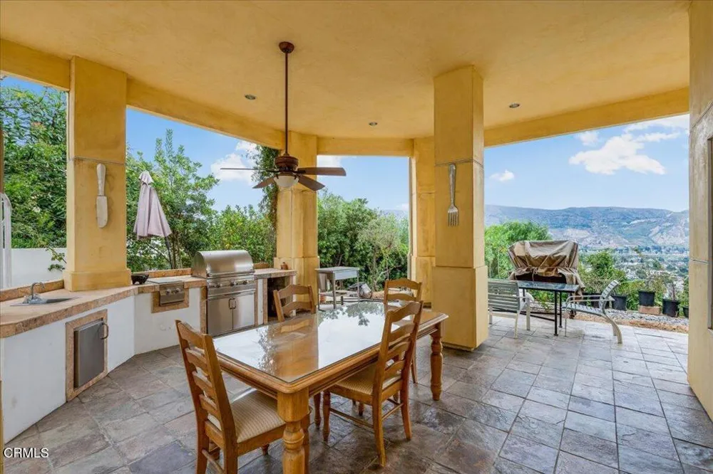 579 Glade Drive Santa Paula, CA 93060