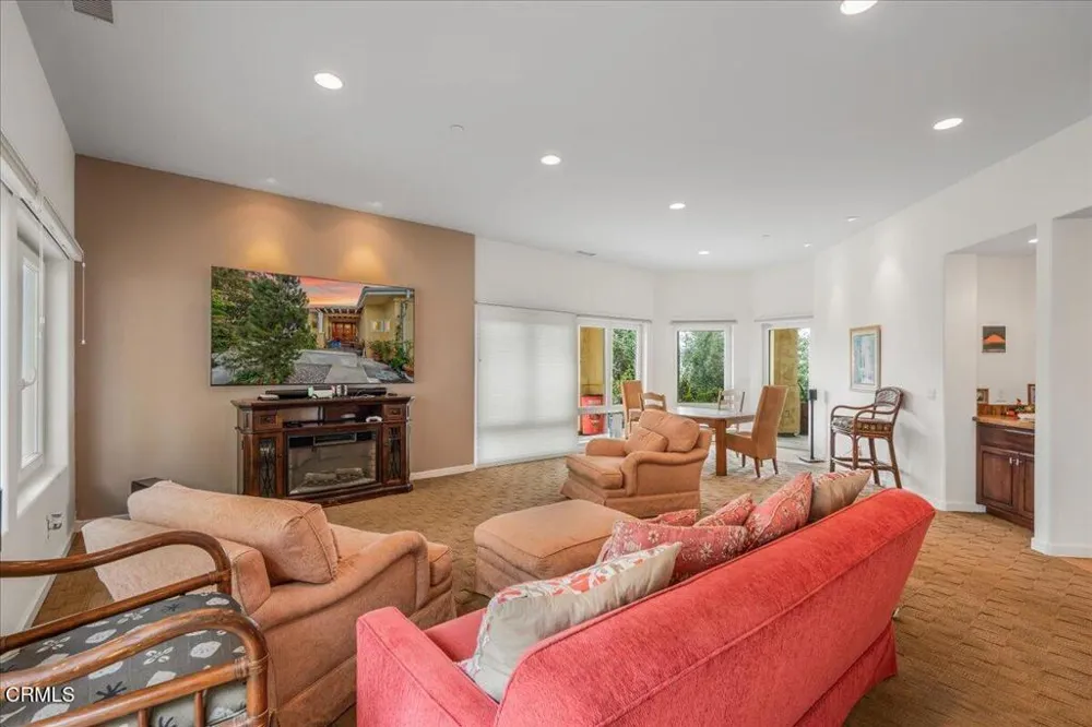 579 Glade Drive Santa Paula, CA 93060