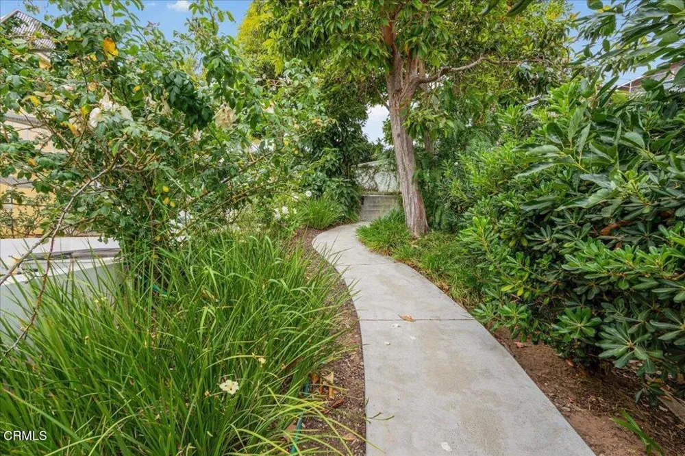 579 Glade Drive Santa Paula, CA 93060