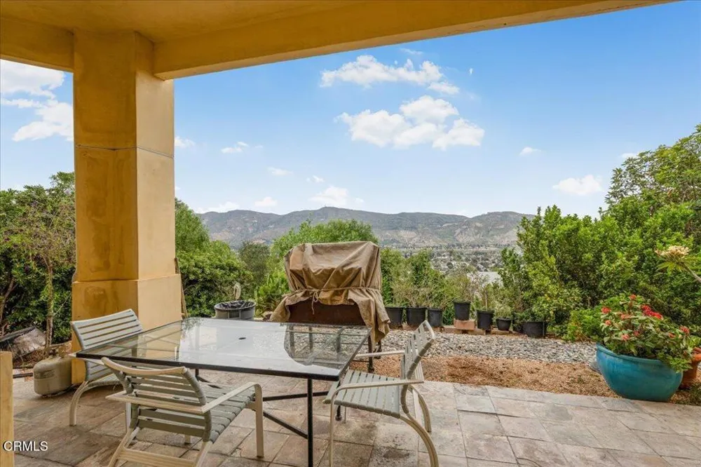 579 Glade Drive Santa Paula, CA 93060