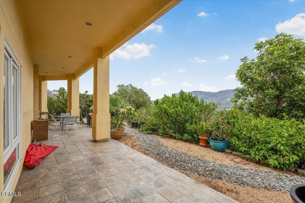 579 Glade Drive Santa Paula, CA 93060
