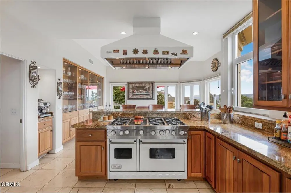 579 Glade Drive Santa Paula, CA 93060
