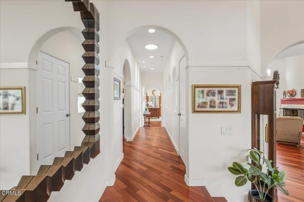 579 Glade Drive Santa Paula, CA 93060