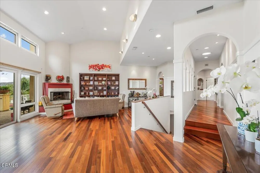 579 Glade Drive Santa Paula, CA 93060