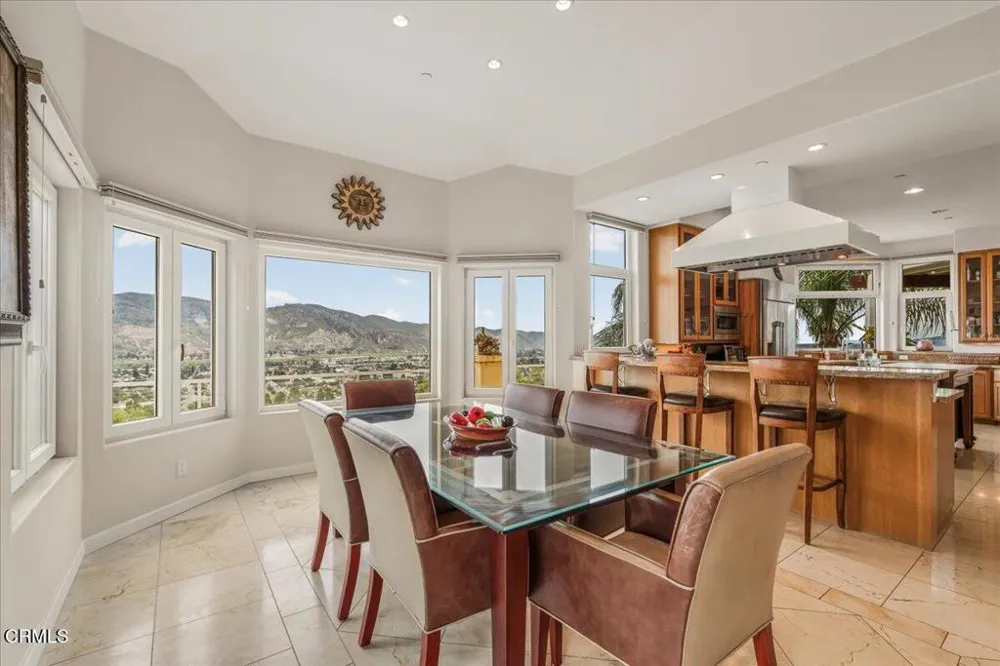 579 Glade Drive Santa Paula, CA 93060