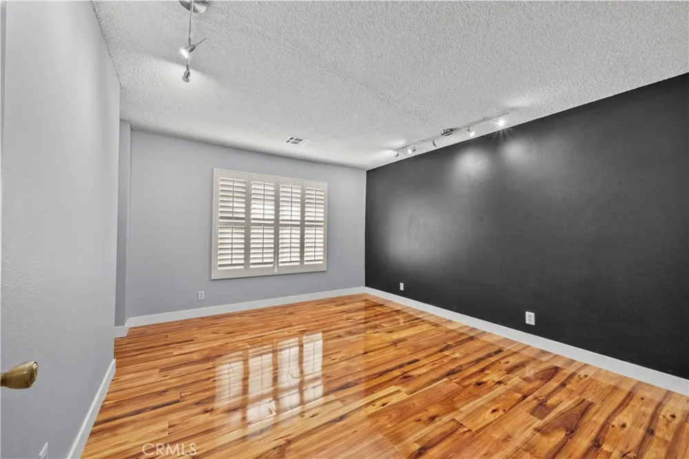 42805 15th W Lancaster, CA 93534