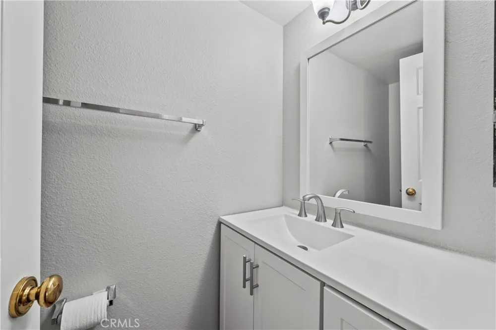 42805 15th W Lancaster, CA 93534