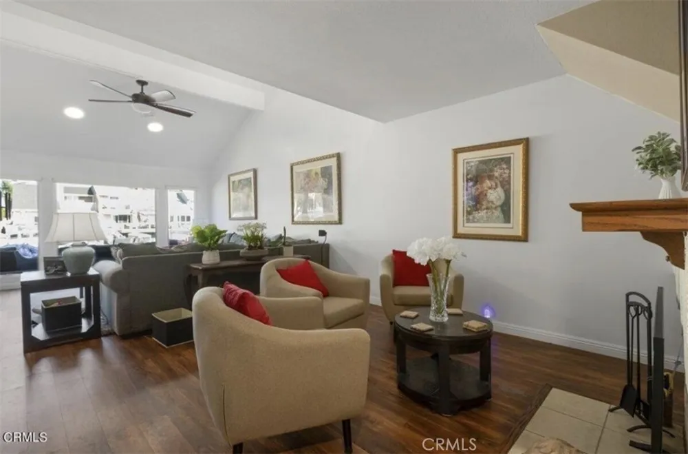 4541 Lyme Bay Oxnard, CA 93035
