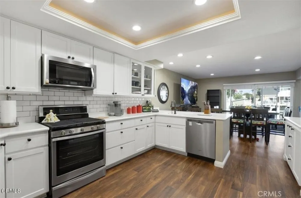 4541 Lyme Bay Oxnard, CA 93035