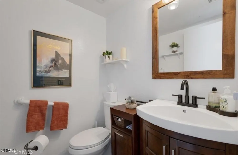 4541 Lyme Bay Oxnard, CA 93035