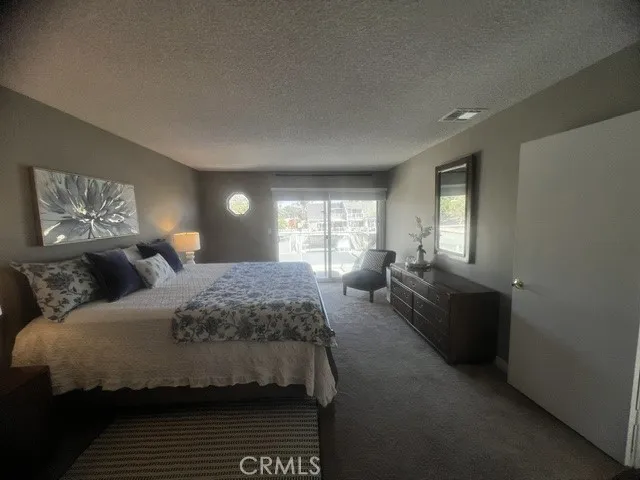 4541 Lyme Bay Oxnard, CA 93035
