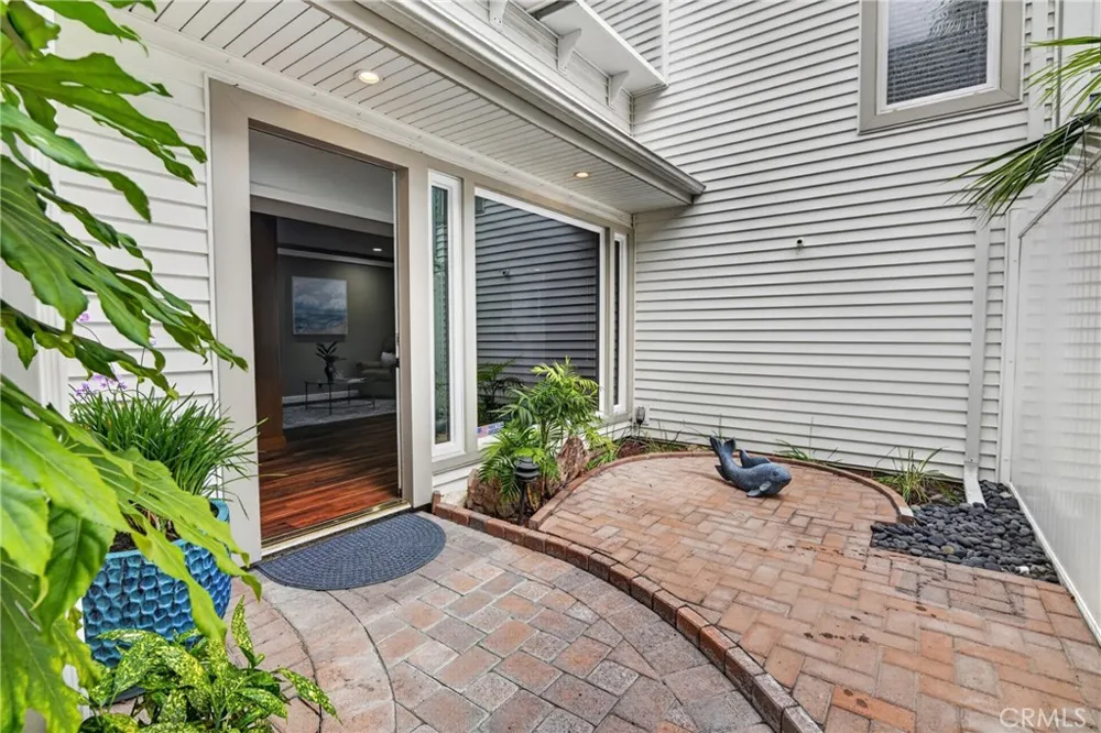 4541 Lyme Bay Oxnard, CA 93035